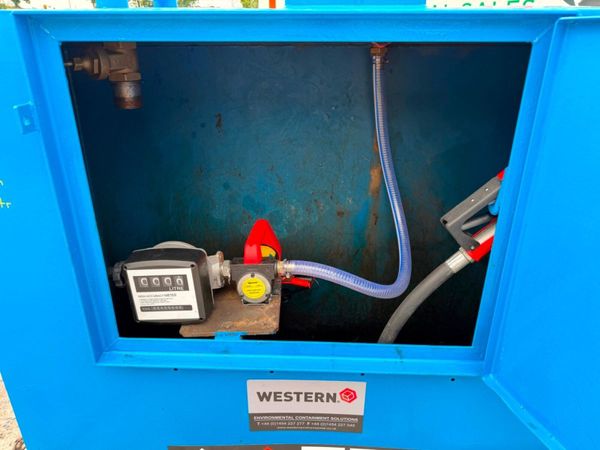 2700 litre fuel bowser diesel storage tank.....888 391501290