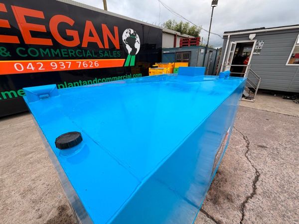 2700 litre fuel bowser diesel storage tank.....888 391501312