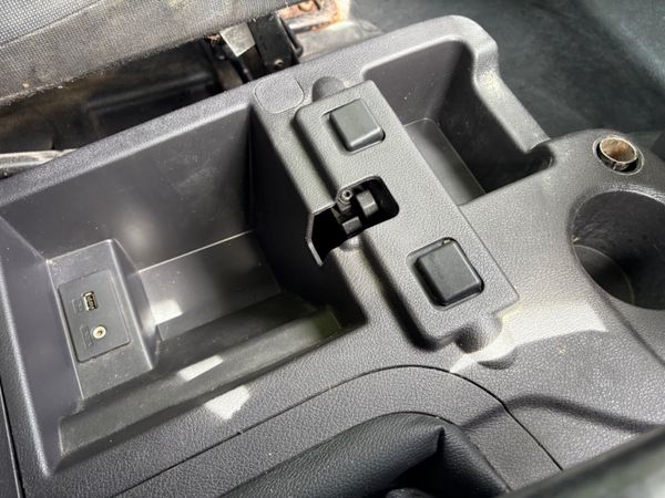 2014 Ford Transit Connect Trend CVRT 05/2027 391503926