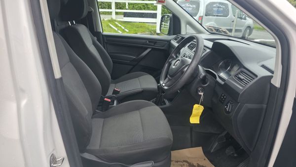 Volkswagen Caddy 2019 2 litre 391666243