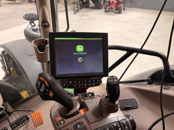 2022 John Deere 6215R Ultimate 391674140