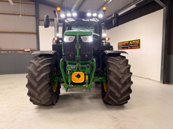 2022 John Deere 6215R Ultimate 391674137