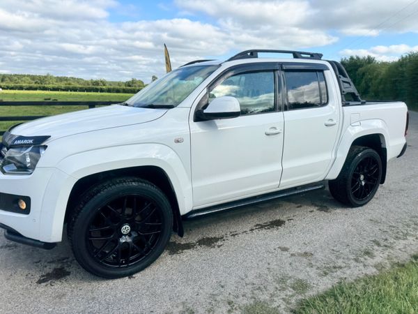 162 Volkswagen Amarok Highline 180bhp black Ed 391680408