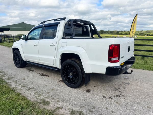 162 Volkswagen Amarok Highline 180bhp black Ed 391680418