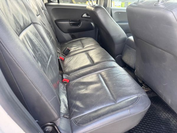 162 Volkswagen Amarok Highline 180bhp black Ed 391680420