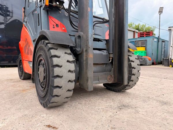2015 LINDE 5 TON forklift .....full cab , fork pos 391688419