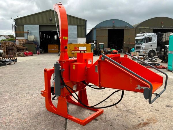 New / unused tractor pto wood chipper / shredder.. 391613888