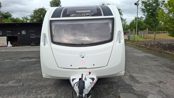 Swift Challenger S Line 4 berth island bed carsvan 391621715