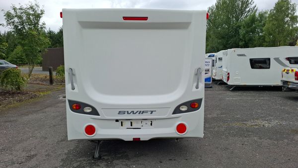 Swift Challenger S Line 4 berth island bed carsvan 391621716