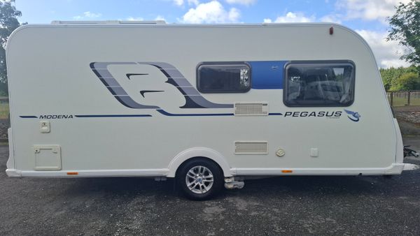 Bailey Pegasus  GT70 Modena Island Bed 391622154