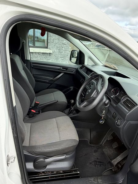 Volkswagen Caddy 2019 391623890