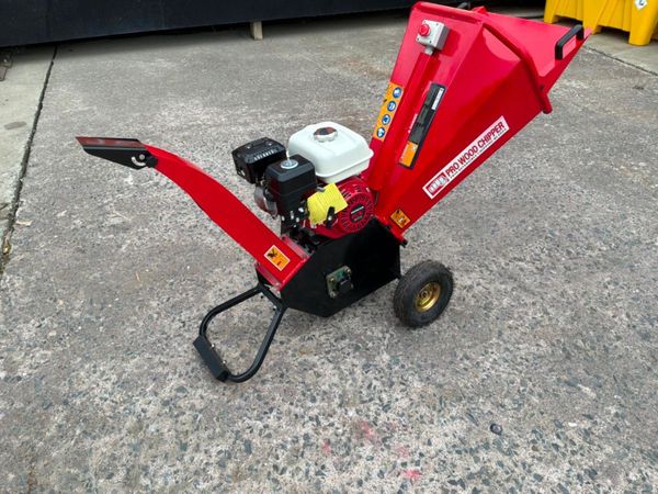 New / unused Honda garden shredder / wood chipper. 391623915