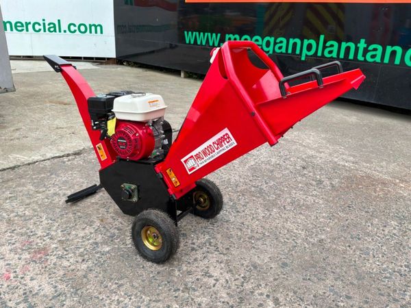 New / unused Honda garden shredder / wood chipper. 391623935
