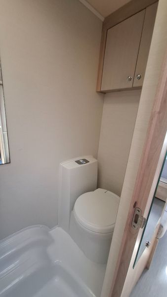 Elddis Xplore 5 Berth Caravan 391632467
