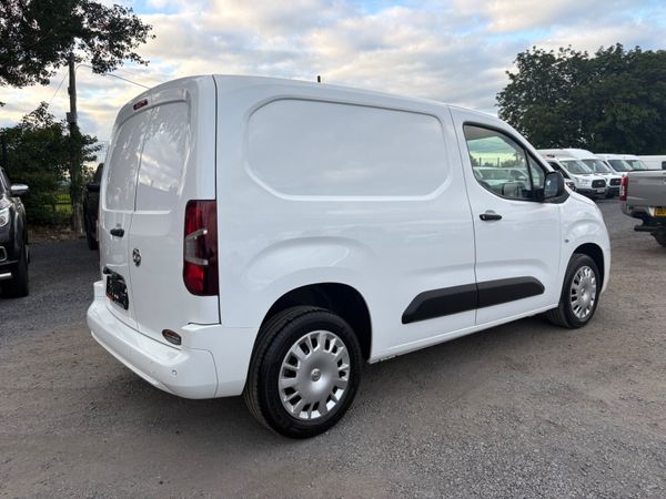 Vauxhall Combo 391781700