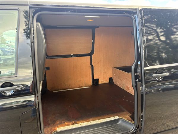 Volkswagen Transporter 391781805