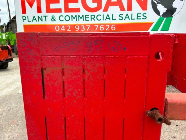 Conquip Manhole trench box / shoring support...... 391712632