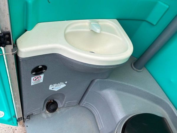 PORTABLE LOO / SELF BUILD SITE TOILET....2010. 391717701