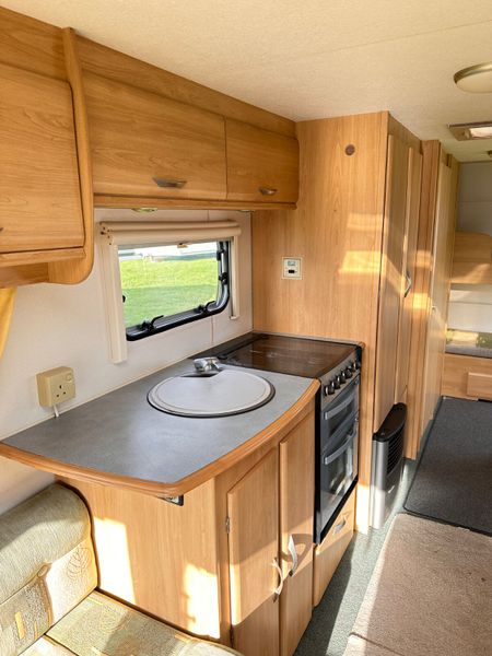 ✨STUNNING LUNAR ZENITH 6 BERTH✨ 391855631