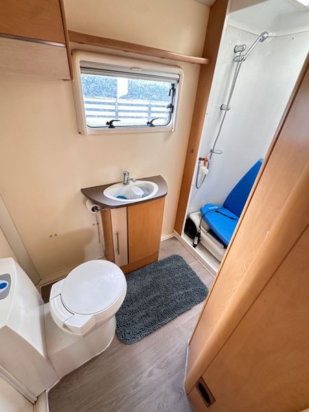 ✨STUNNING BAILEY PEGASUS 4 BERTH FIXED BED 391855918