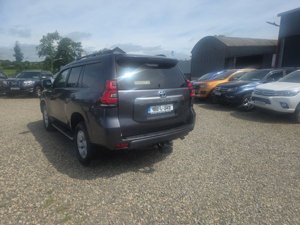 Toyota Land Cruiser LC Business Class 391858943