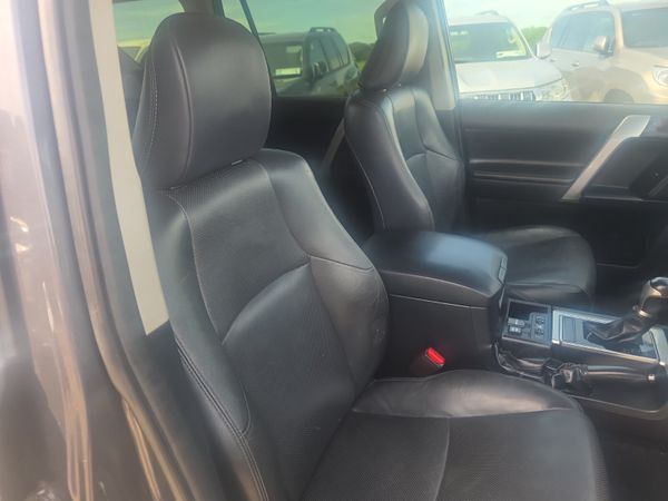Toyota Land Cruiser LC Business Class 391858948
