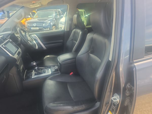 Toyota Land Cruiser LC Business Class 391858949