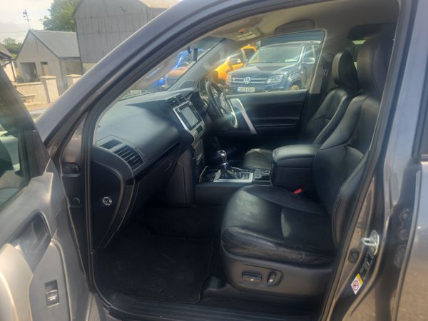 Toyota Land Cruiser LC Business Class 391858954