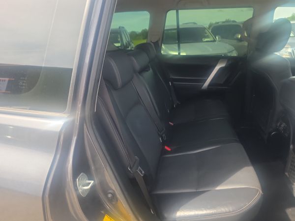 Toyota Land Cruiser LC Business Class 391858966
