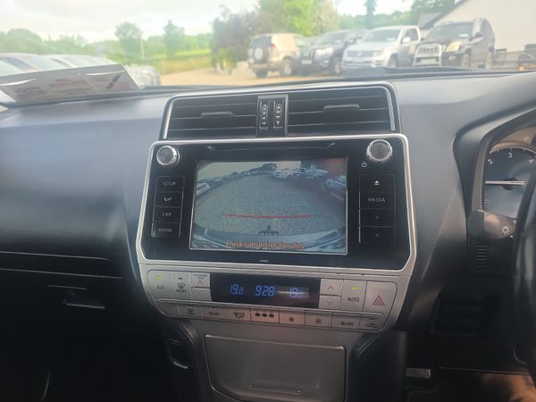 Toyota Land Cruiser LC Business Class 391858976