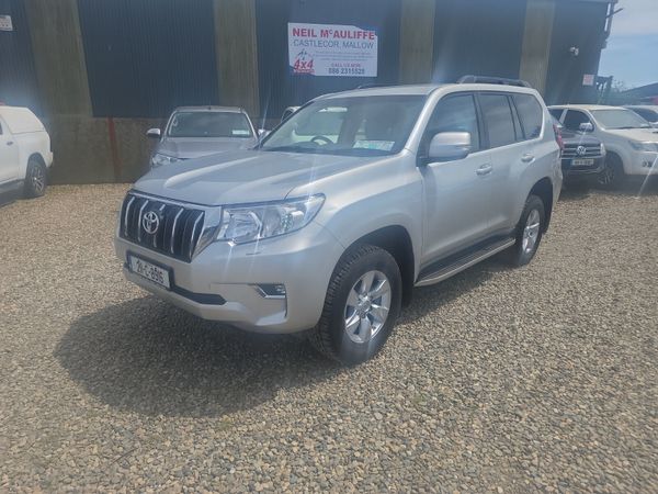 Toyota Land Cruiser LC Business Class 391862417