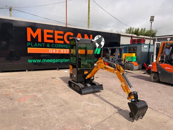 DIESEL  2026 JPC  Mini micro Digger....Full cab... 391805744