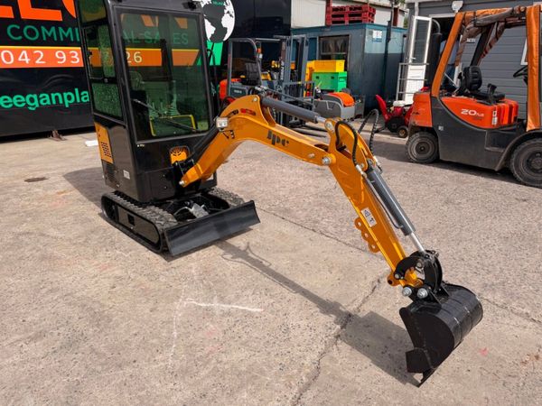DIESEL  2026 JPC  Mini micro Digger....Full cab... 391805745