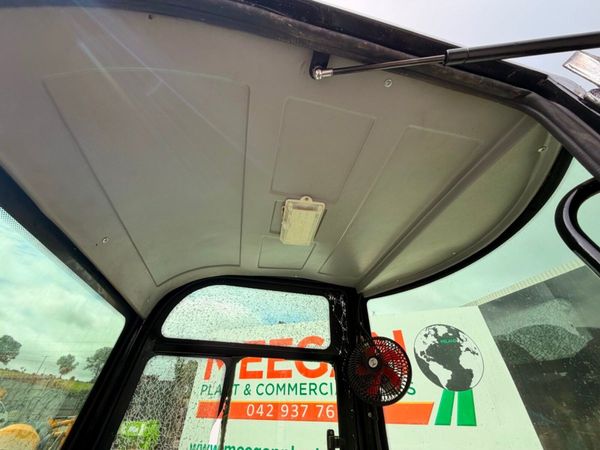 DIESEL  2026 JPC  Mini micro Digger....Full cab... 391805769