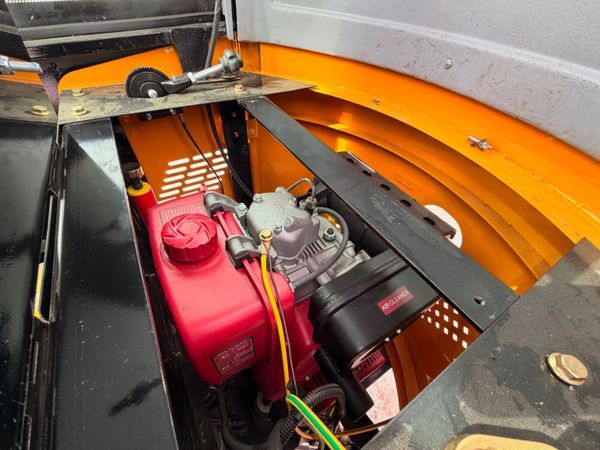 DIESEL  2026 JPC  Mini micro Digger....Full cab... 391805775