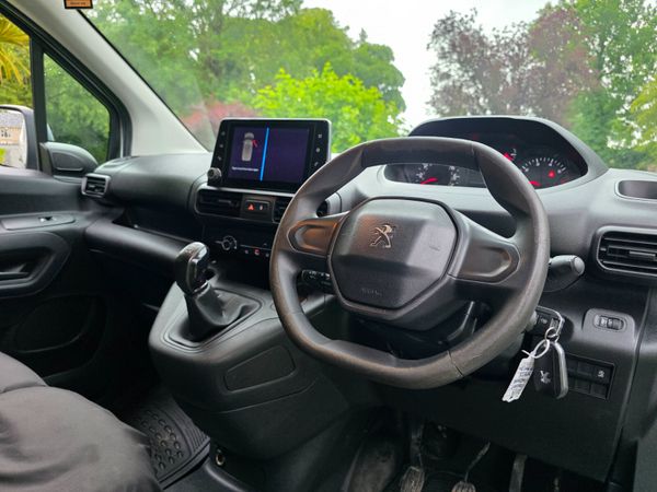 Peugeot Partner Professional 2019 391806743