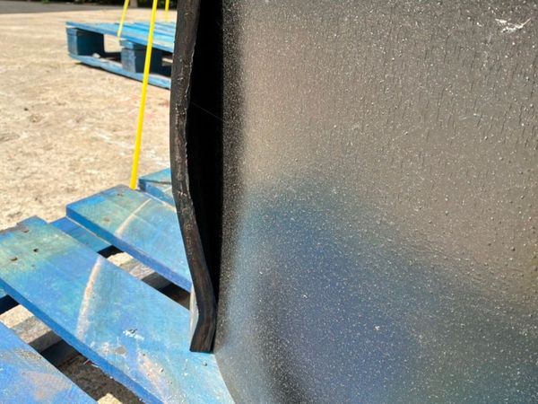 New 15mm ,1400mm Rubber conveyor / trailer mat.133 391950195