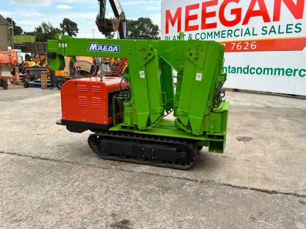 Asaka Self propelled rubber tracked spider crane.. 391963568