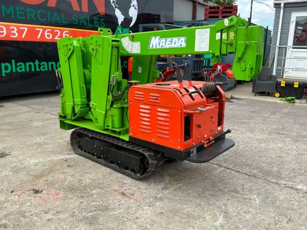 Asaka Self propelled rubber tracked spider crane.. 391963584