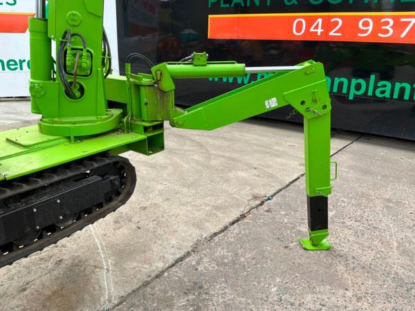 Asaka Self propelled rubber tracked spider crane.. 391963595