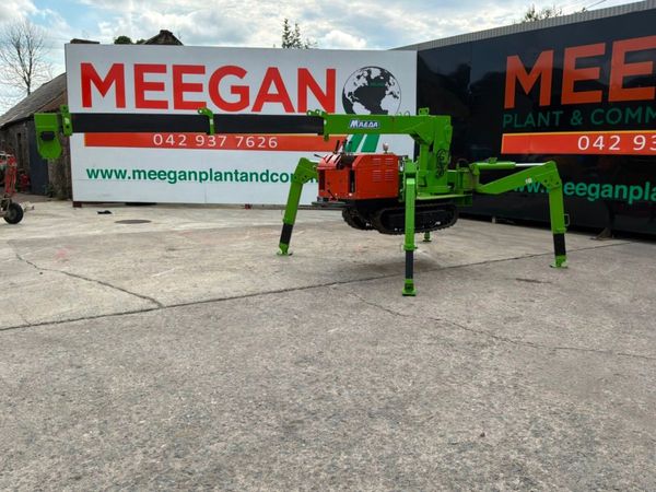 Asaka Self propelled rubber tracked spider crane.. 391963529