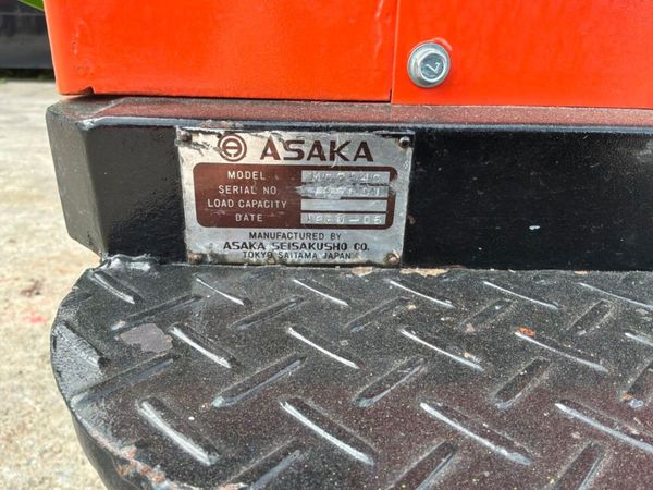 Asaka Self propelled rubber tracked spider crane.. 391963656
