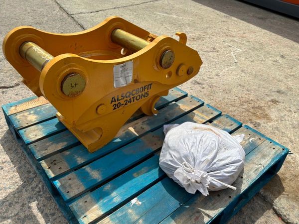 New / unused hydraulic quick hitch.........80mm... 391938963