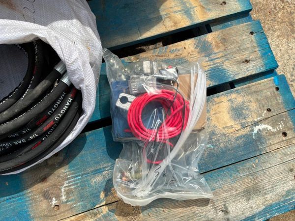 New / unused hydraulic quick hitch.........80mm... 391938965