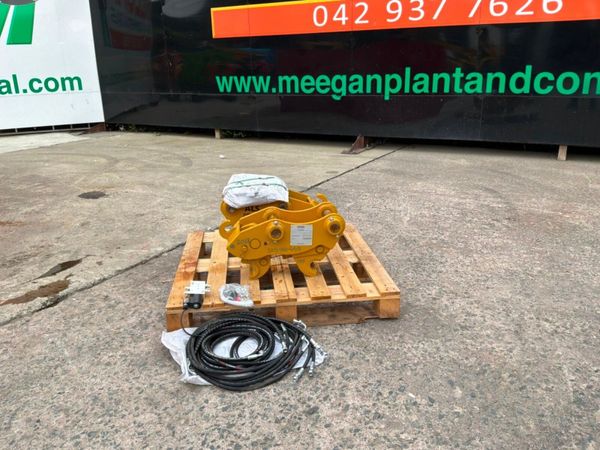 New / unused hydraulic quick hitch.....45mm pins.. 392021648