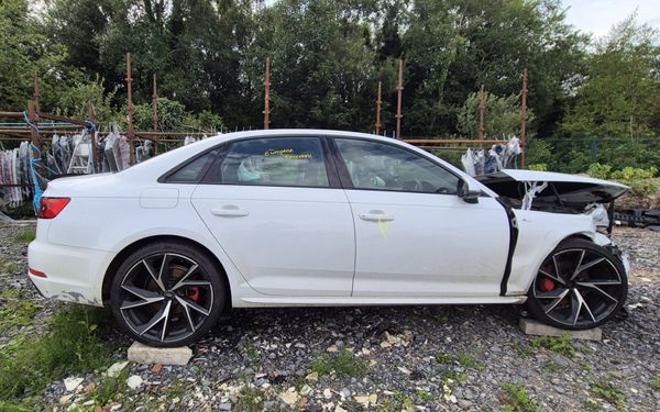 2018 Audi A4, 2.0 Diesel, FOR BREAKING 392027279