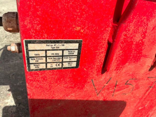 400v / 110v site distribution transformer box..938 392029440