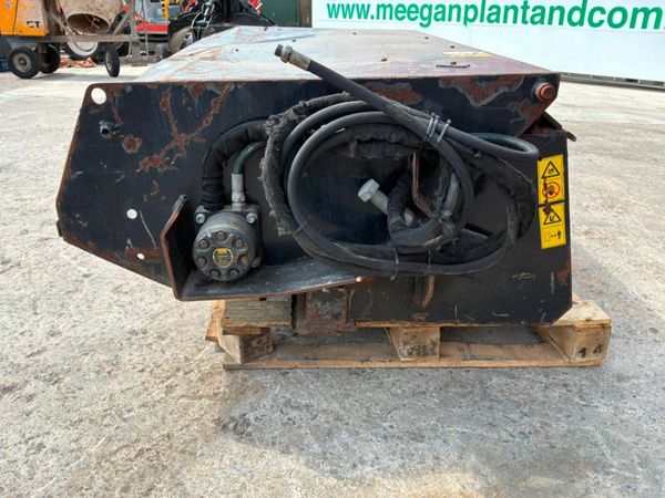 Bobcat skid steer / sweeper collector road brush.. 392029401