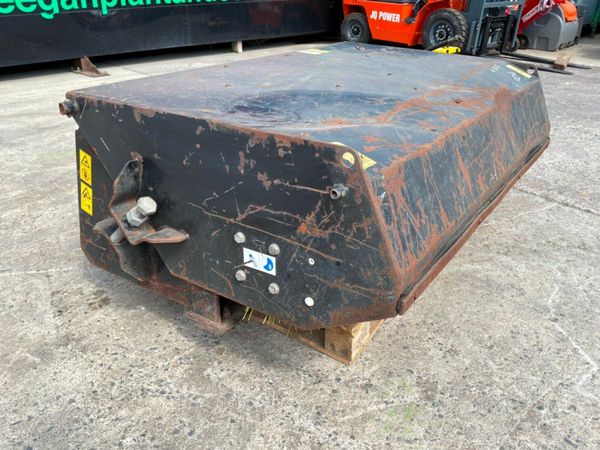 Bobcat skid steer / sweeper collector road brush.. 392029403