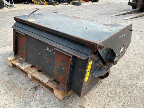 Bobcat skid steer / sweeper collector road brush.. 392029405